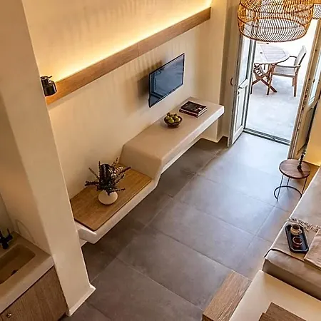 Отель Frescoes Luxury By Kb Hospitality 4*