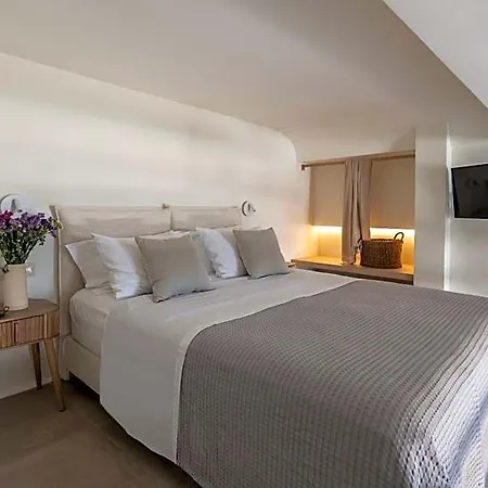 ホテル Frescoes Luxury By Kb Hospitality Santorini Island